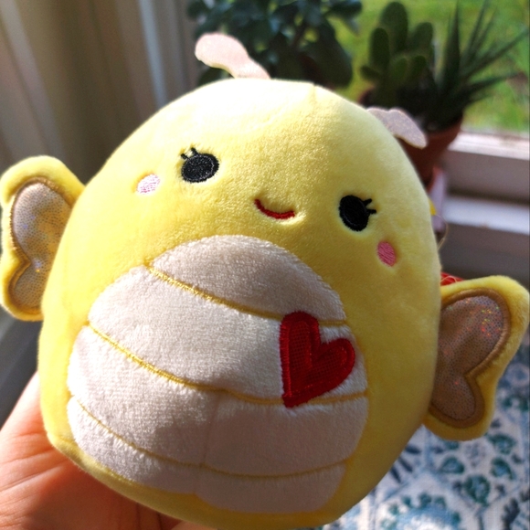 BNWT Nixie the Butterfly 5" Squishmallow - Picture 6 of 8